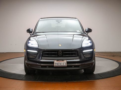 Certified 2025 Porsche Macan S AWD/4WD image 5