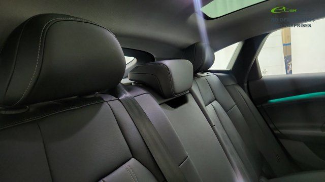 Used 2025 Audi A6 e-tron Premium Plus w/ Premium Plus RWD image 41