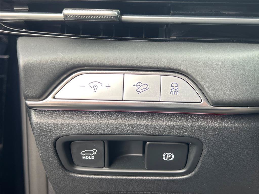 Used 2025 Genesis GV80 2.5T Standard AWD/4WD image 14