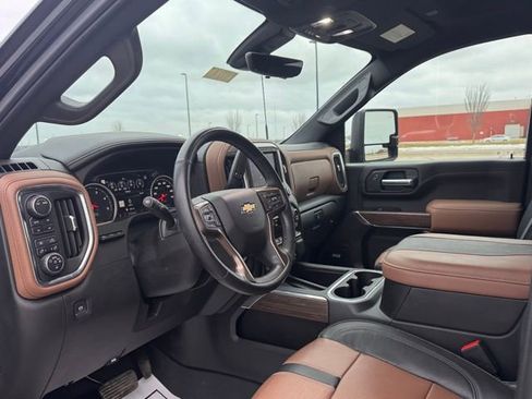 Used 2023 Chevrolet Silverado 3500 High Country w/ Z71 Off-Road Package image 8