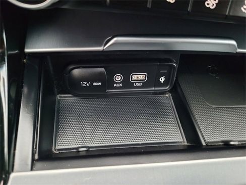 Used 2021 Kia Stinger GT image 17