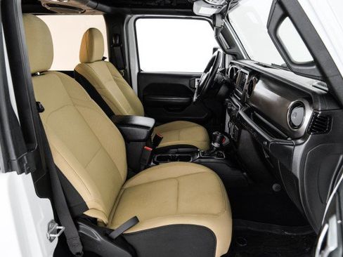 Used 2019 Jeep Wrangler Sport AWD/4WD image 31