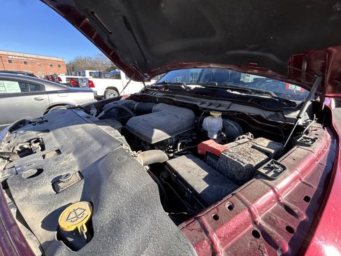 Used 2019 RAM 1500 Express w/ Express Value Package image 16