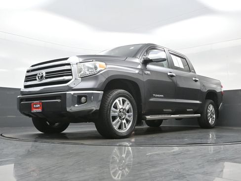 Used 2017 Toyota Tundra SR5 w/ SR5 Upgrade Package AWD/4WD image 29