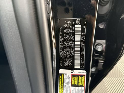 Used 2026 Toyota Camry SE w/ Convenience Package image 29