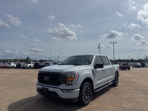 Used 2022 Ford F150 XLT w/ Equipment Group 302A High RWD image 8