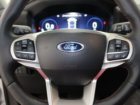 Used 2025 Ford Explorer Active w/ Active Comfort Package image 35