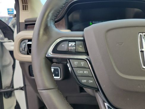Certified 2023 Lincoln Nautilus Reserve AWD/4WD image 24