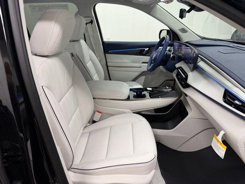 New 2026 Buick Enclave Avenir w/ Super Cruise Package AWD/4WD image 42
