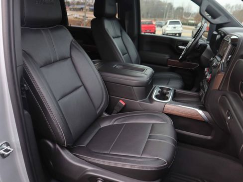 Used 2020 Chevrolet Silverado 2500 High Country w/ Z71 Off-Road Package image 5