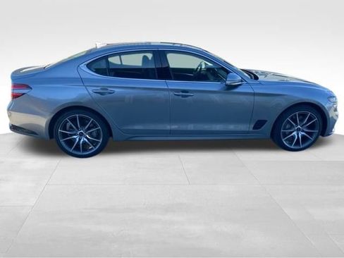 Used 2026 Genesis G70 2.5T image 7