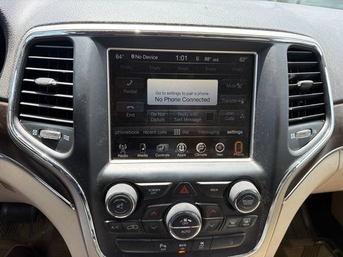 Used 2015 Jeep Grand Cherokee Limited AWD/4WD image 12