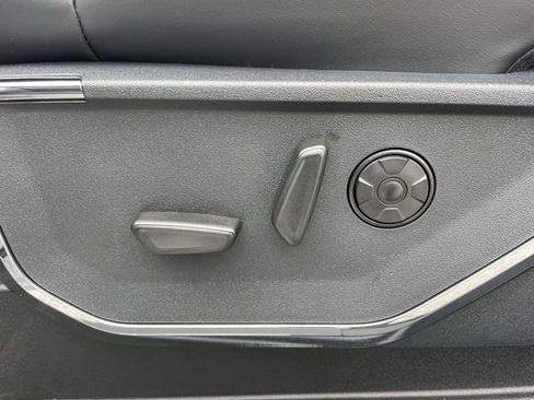 New 2026 Ford F250 Platinum image 19