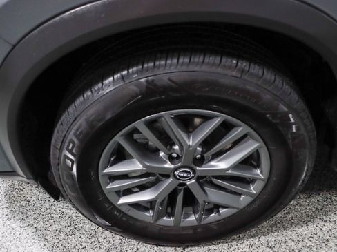 Used 2024 Nissan Rogue S FWD image 11
