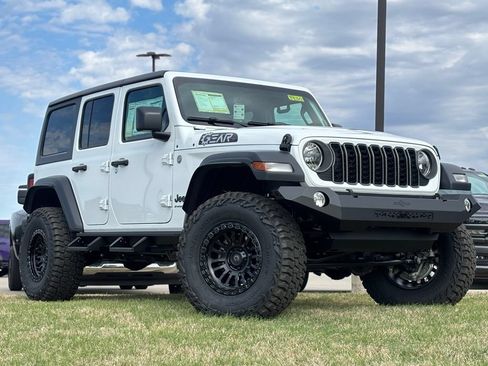 Used 2026 Jeep Wrangler Unlimited Sport AWD/4WD image 7