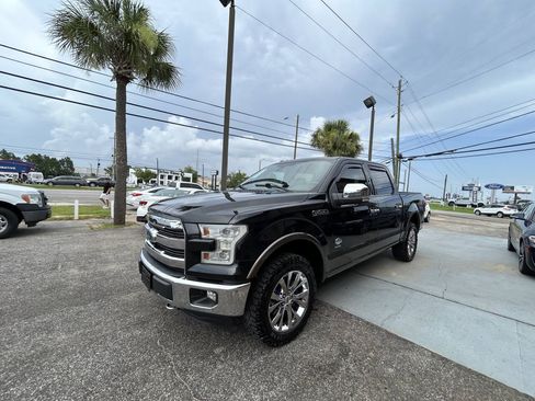 Used 2015 Ford F150 King Ranch w/ Equipment Group 601A Luxury AWD/4WD image 5