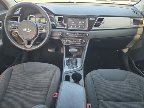 Used 2019 Kia Niro LX image 9