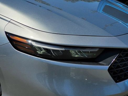 Used 2024 Honda Accord EX image 11