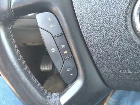 Used 2012 Buick Enclave Premium FWD image 38
