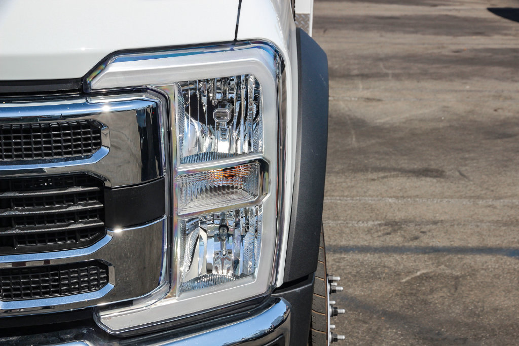 New 2026 Ford F550 4x4 SuperCab Super Duty image 12