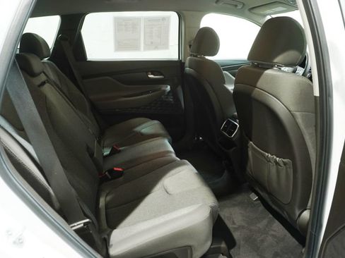 Used 2019 Hyundai Santa Fe SE AWD/4WD image 14