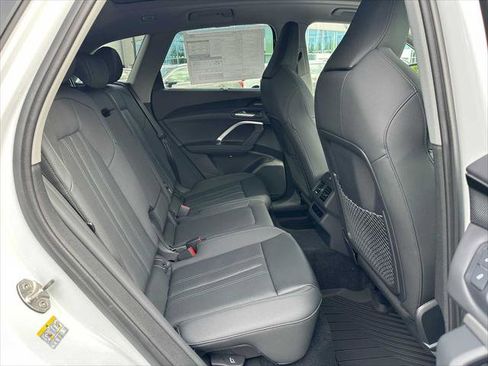 New 2025 Audi Q5 Premium Plus image 12