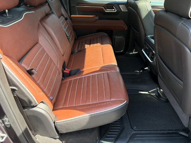 Used 2025 GMC Sierra 1500 Denali Ultimate AWD/4WD image 17