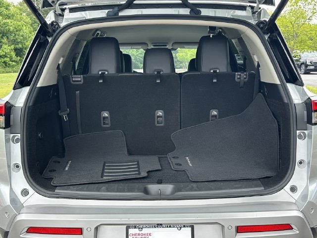 Certified 2025 Nissan Pathfinder SL FWD image 20