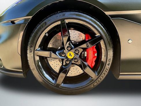 Used 2022 Ferrari Portofino M RWD image 11