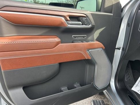 Used 2024 GMC Sierra 1500 Denali Ultimate image 11