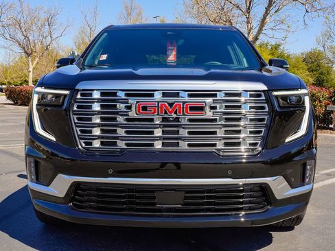 New 2026 GMC Acadia Denali w/ Super Cruise Package FWD image 4