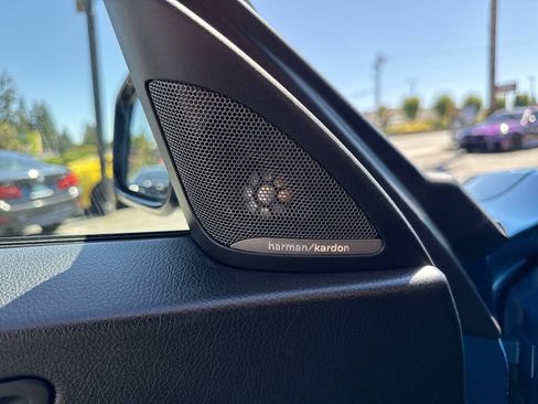 Used 2018 BMW M2 RWD image 40