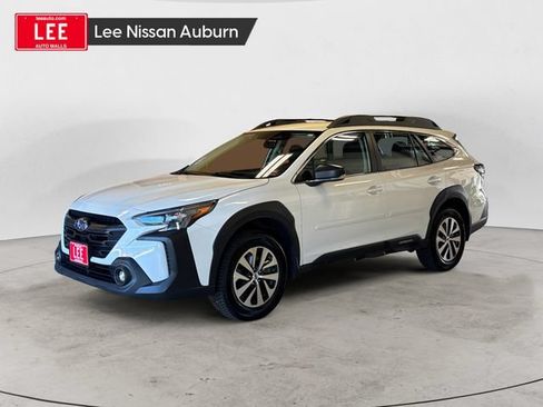 Used 2024 Subaru Outback AWD/4WD image 1