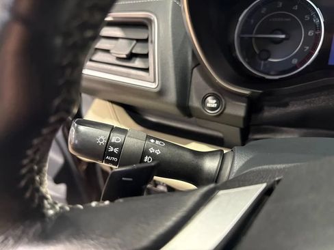 Used 2019 Subaru Ascent Limited AWD/4WD image 91