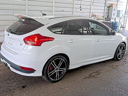 Used 2015 Ford Focus ST image 2