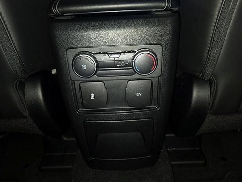 Used 2022 Ford Explorer XLT w/ Equipment Group 202A image 33