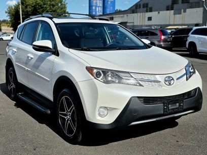 Used 2014 Toyota RAV4 Limited w/ Technology Package