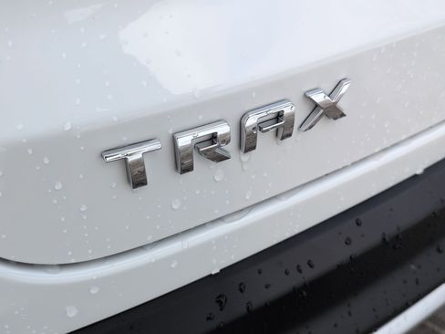 New 2026 Chevrolet Trax LT w/ Driver Confidence Package FWD image 90