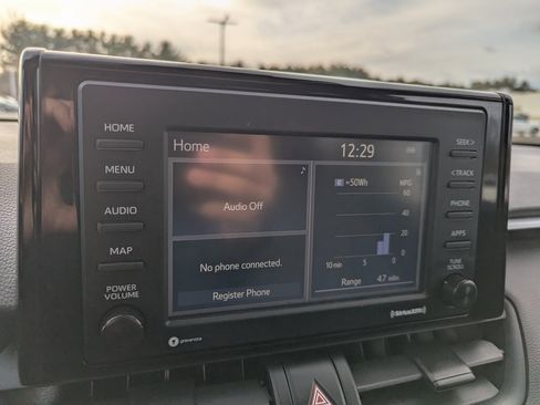 Used 2020 Toyota RAV4 XLE image 23