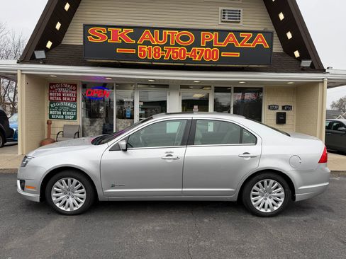 Used 2011 Ford Fusion Hybrid w/ 502A Rapid Spec Order Code image 3