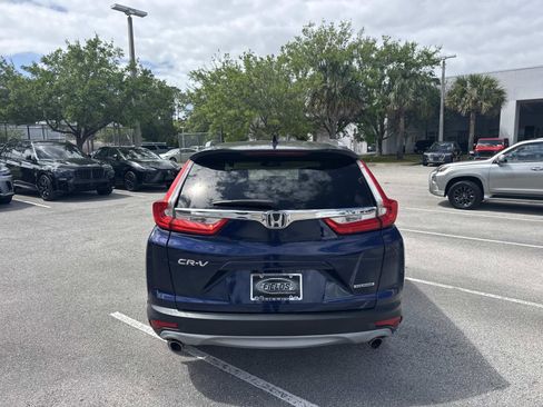 Used 2018 Honda CR-V Touring image 4