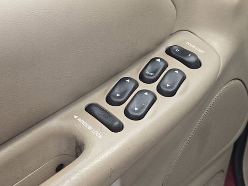 Used 1999 Ford Explorer Eddie Bauer AWD/4WD image 21