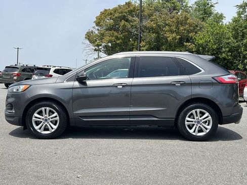 Used 2019 Ford Edge SEL w/ Equipment Group 201A FWD image 2