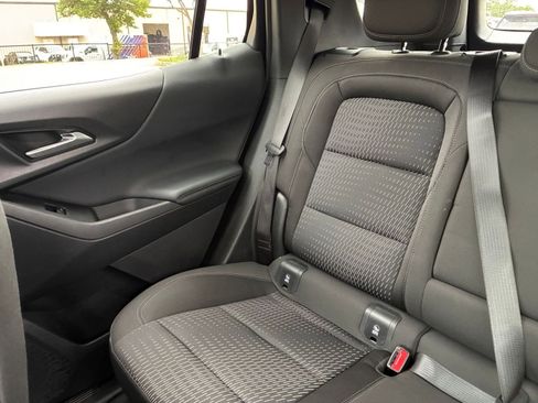 Used 2025 Chevrolet Equinox LT FWD image 42