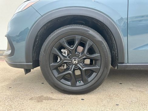 Used 2025 Honda HR-V Sport image 9