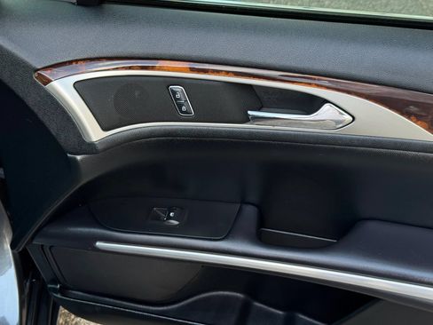 Used 2016 Lincoln MKZ w/ Equipment Group 200A Select FWD image 22
