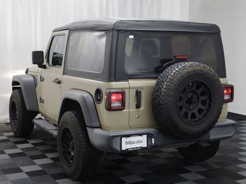 Used 2019 Jeep Wrangler Sport AWD/4WD image 14