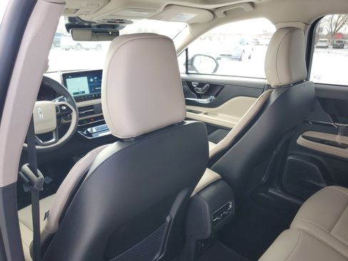 New 2026 Lincoln Corsair Premiere image 26