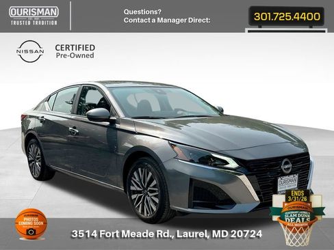 Used 2024 Nissan Altima 2.5 SV w/ SV Premium Package image 1