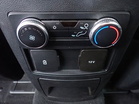 Certified 2022 Ford Explorer XLT image 14